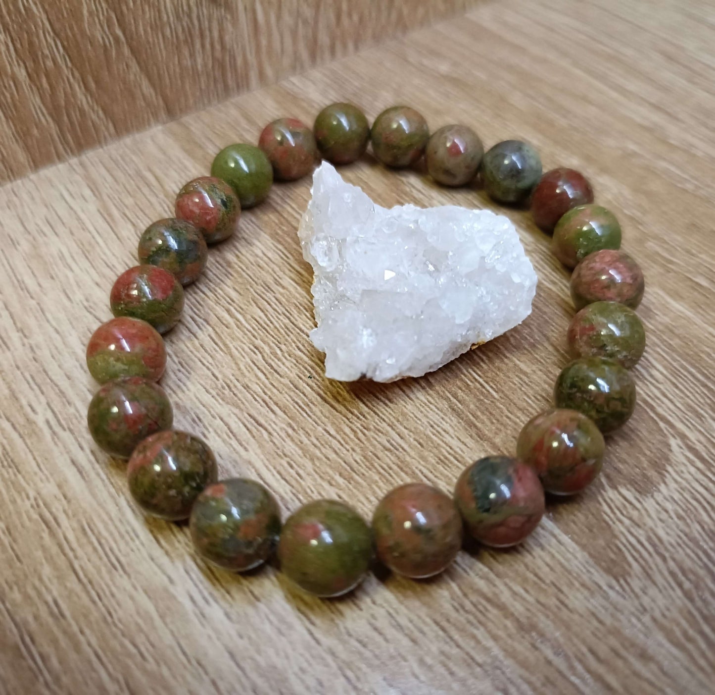 Bracelet de perles d'unakite avec pièce de géode naturelle