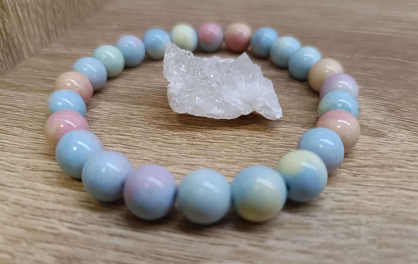 Bracelet en agate arc-en-ciel d'Alashan avec pièce de géode naturelle